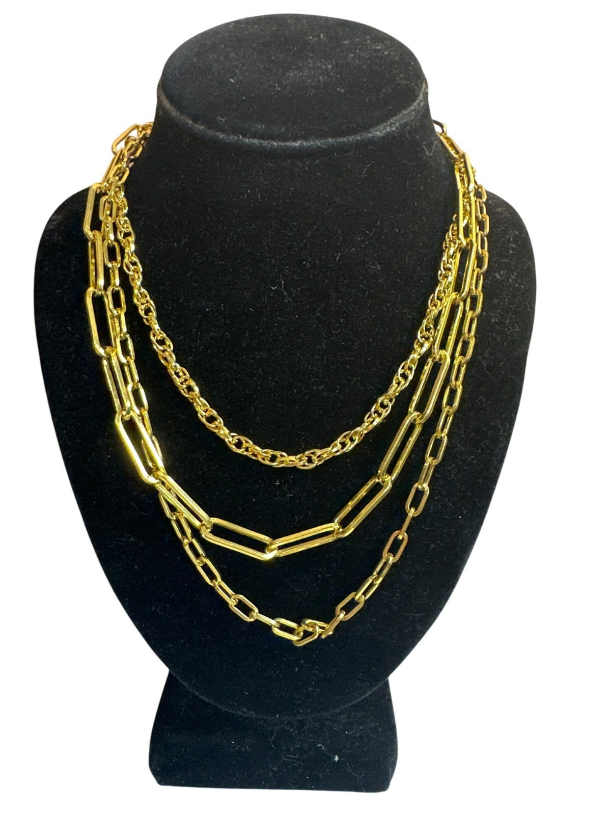 Layered Gold-Tone Chain Necklace Lobster Clasp Closure Multi-Layer Elegant