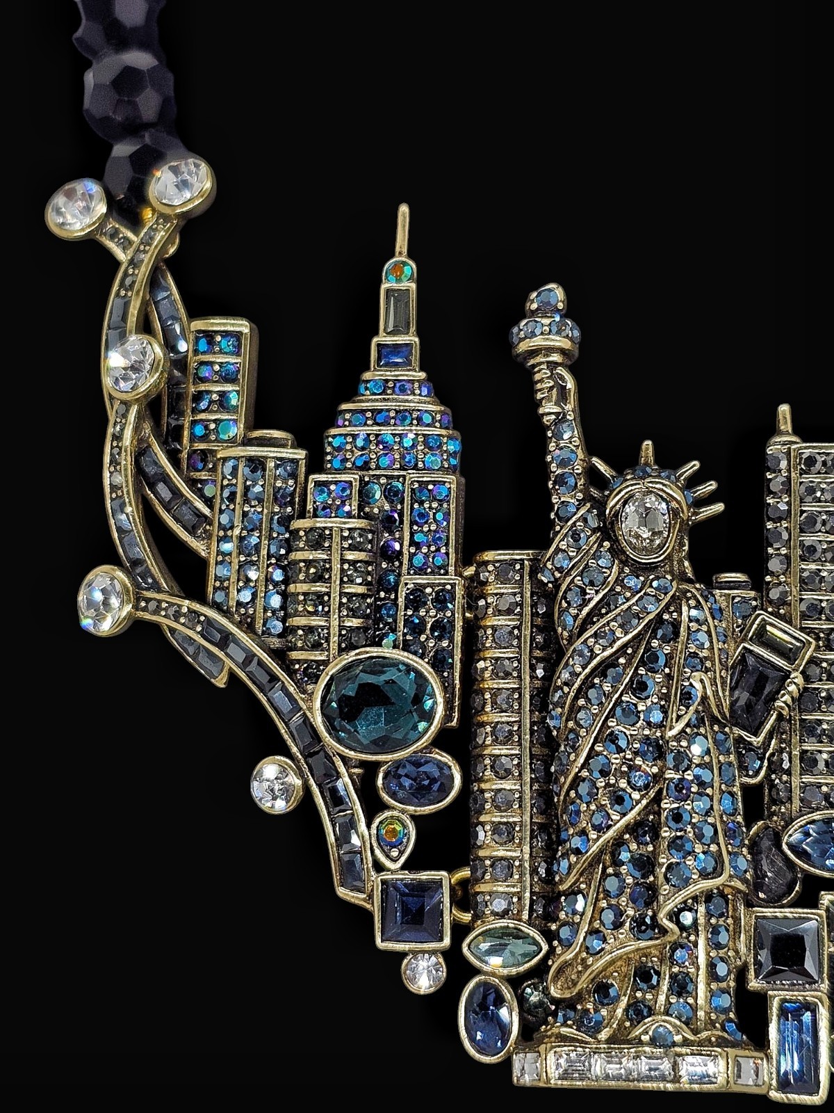 AUTHENTIC Heidi Daus “New York” Necklace