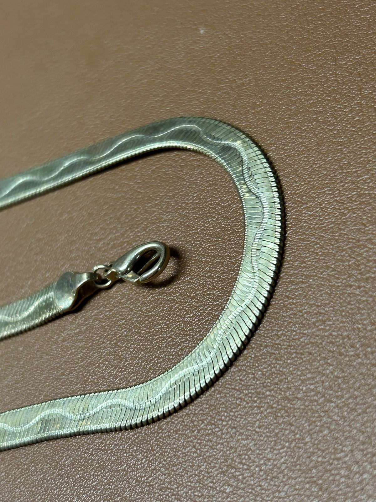 GOLD TONE HERRINGBONE NECKLACE – 18” And Bracelet 7” Metal Unknown