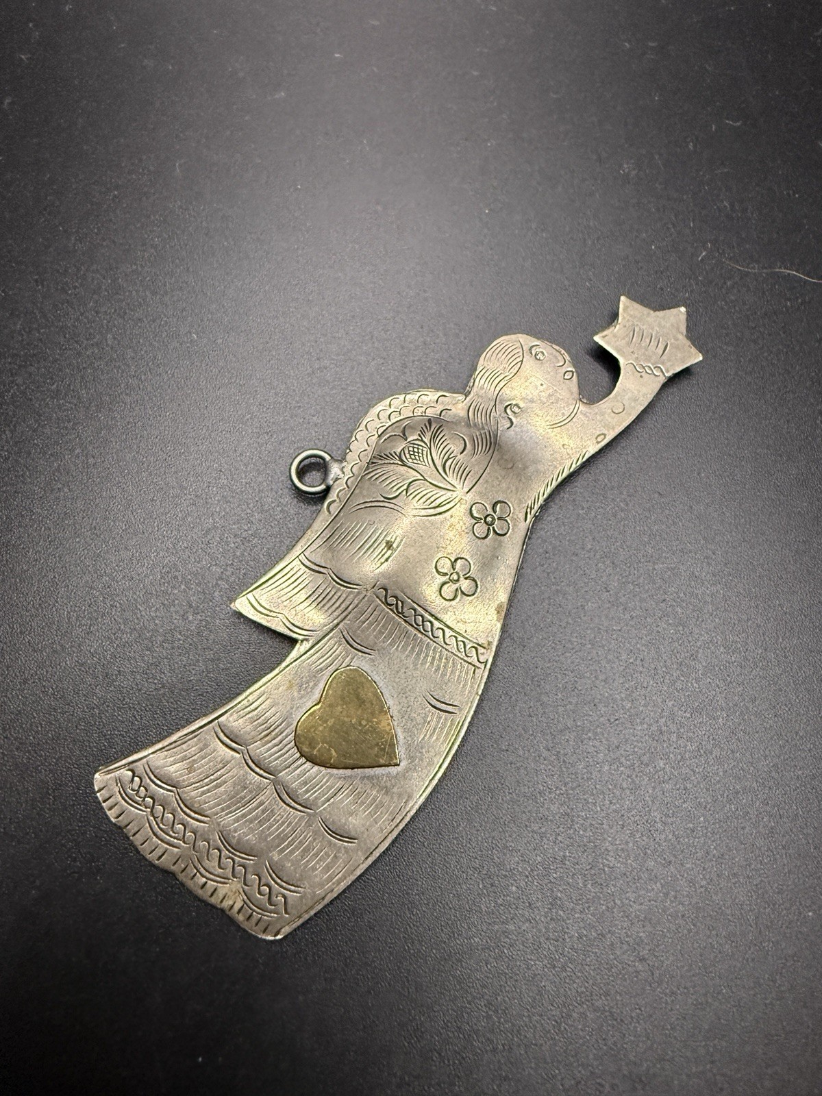 A Vtg Folk Art Angel Pendant / Window Hanging 3.75”