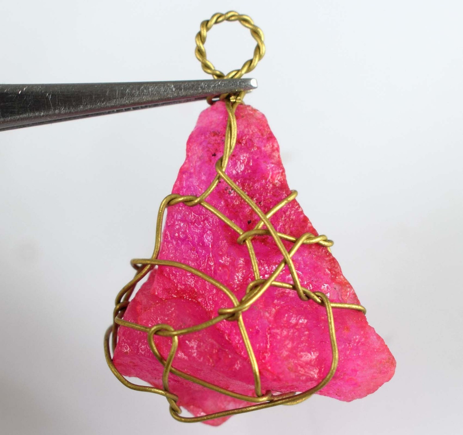 59.25 Carat Natural Pink Sapphire Gemstone Rough Pendant Latest Collection