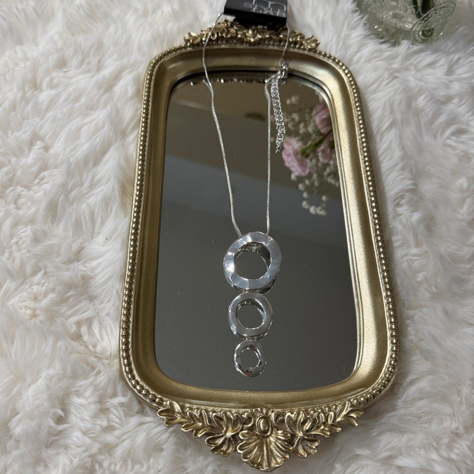 Y2K Silver Statement Necklace Minimalist Chic Clean Girl Aesthetic