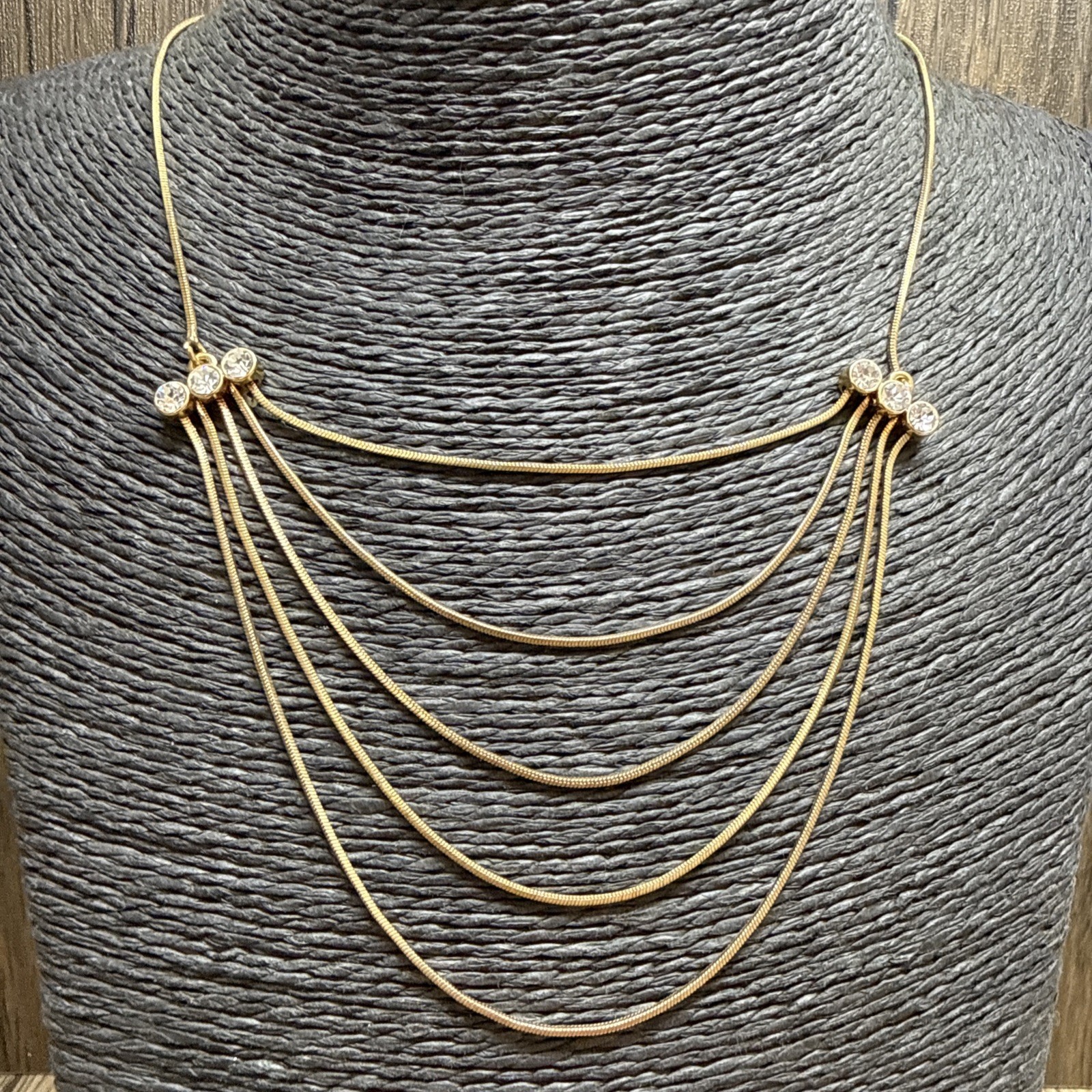 ATTWOOD Sparkly Bib Necklace Gold Tone Chain 48cm Layered Pretty Kitsch Retro