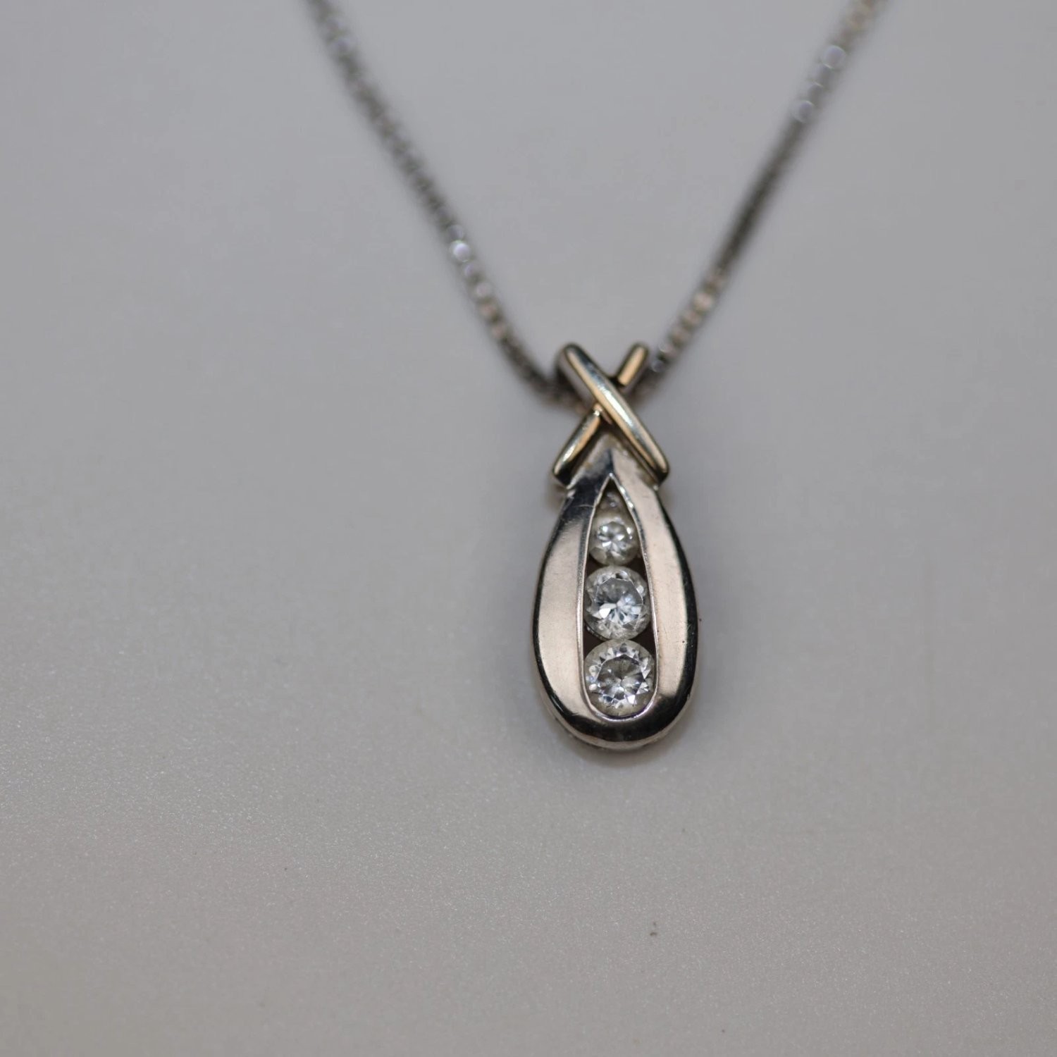 925 Sterling Silver Teardrop Pendant Necklace 3 Stone CZ 18 Inch Box Chain Italy