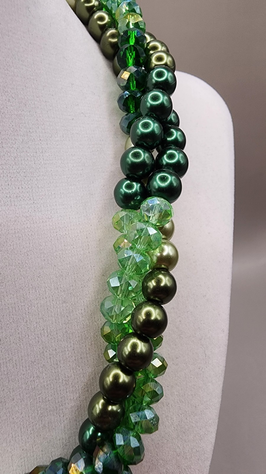 Chunky Multi Strand Green Glass Pearl Necklace Twisted Torsade Statement 17″