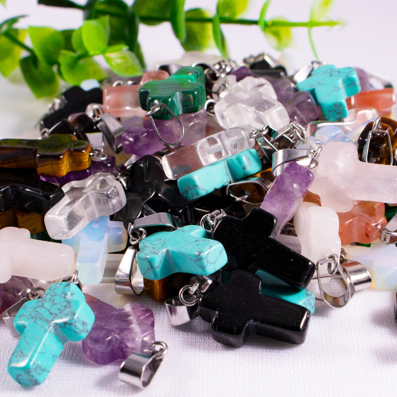 50pcs Cross Pendant Natural Assorted Stone Quartz Crystal Healing Reiki Charms
