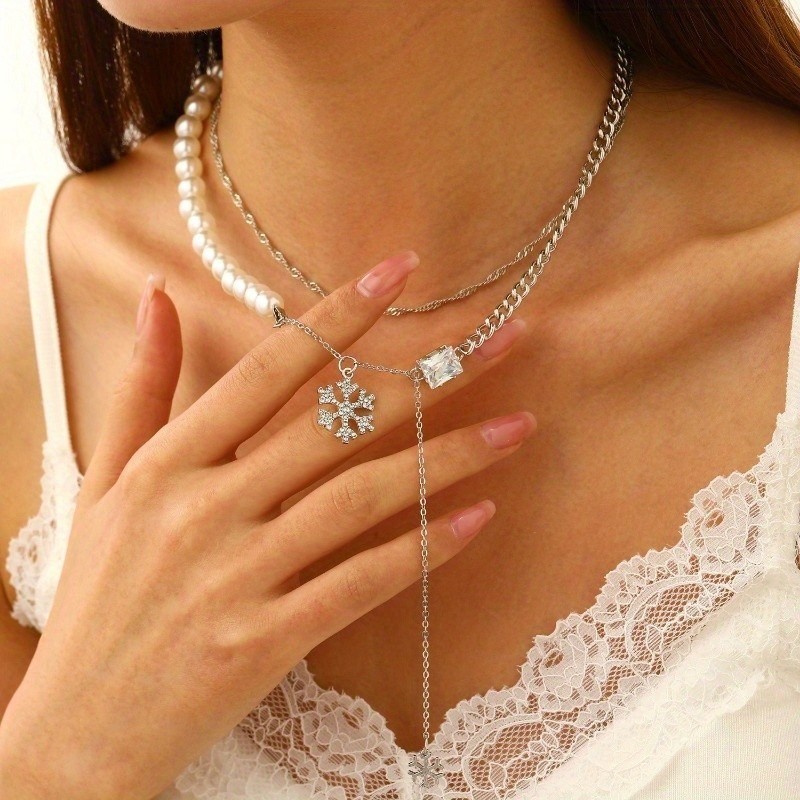 Imitation Pearl Collarbone Chain Women’s Alloy Snowflake Pendant Necklace