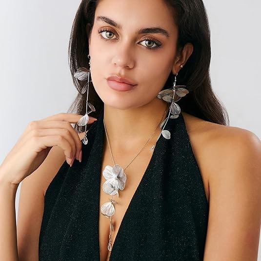 Golden Leaf Choker Necklace – Long Ginkgo Tassel Pendant for Women – Boho Beach