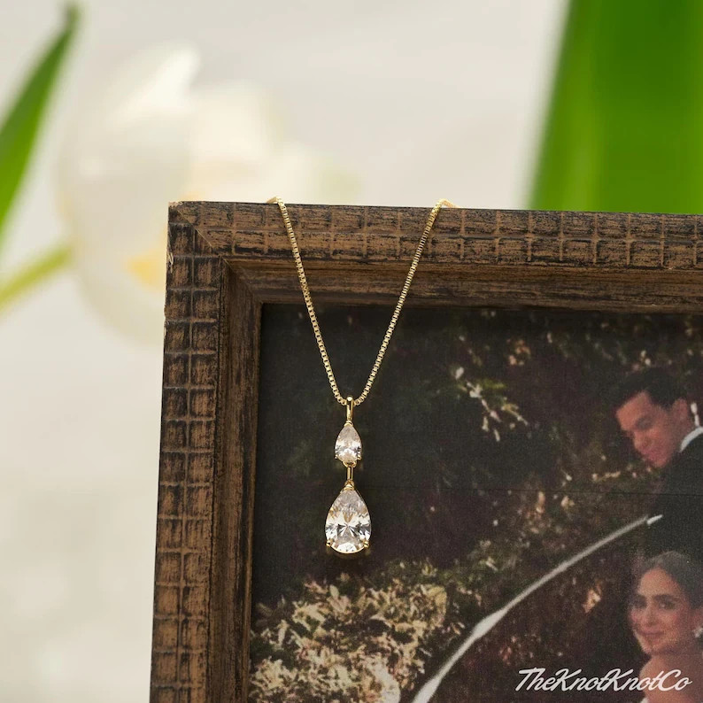 1Ct Pear Cut Simulated Diamond Solitaire Pendant Necklace 14K Yellow Gold Plated