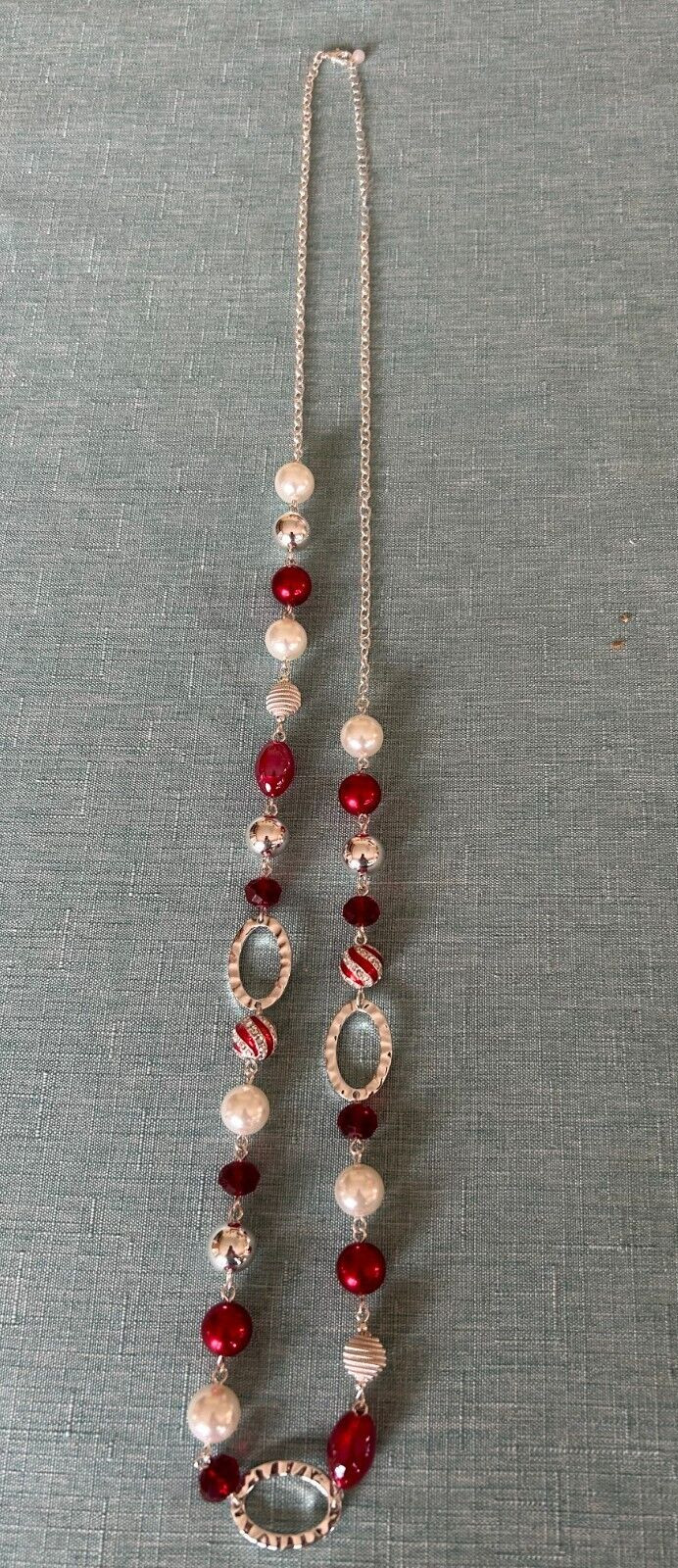 Avon Peppermint Swirl Necklace in Box 34″ with 3.5″ with extender 2023 Brand New