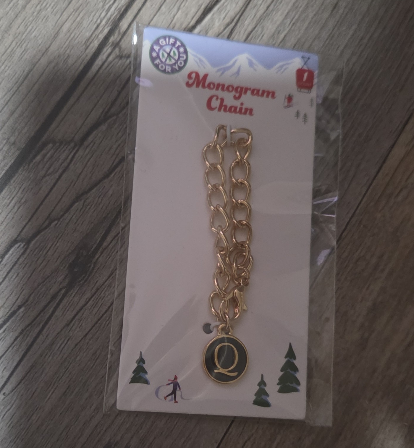 Gold Tone Letter Q Alphabet Charm Pendant Link Chain Necklace, Metal Gold/Black