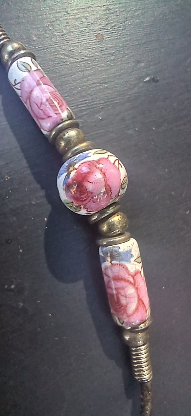Beautifully Detailed Rose Bead Choker Necklace , Silver And Black