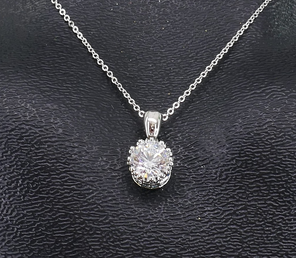 DiAMONiQUE EPiPHANY PLATiNUM CLAD STERLiNG CZ SOLiTAiRE 18″ NECKLACE w/BOX