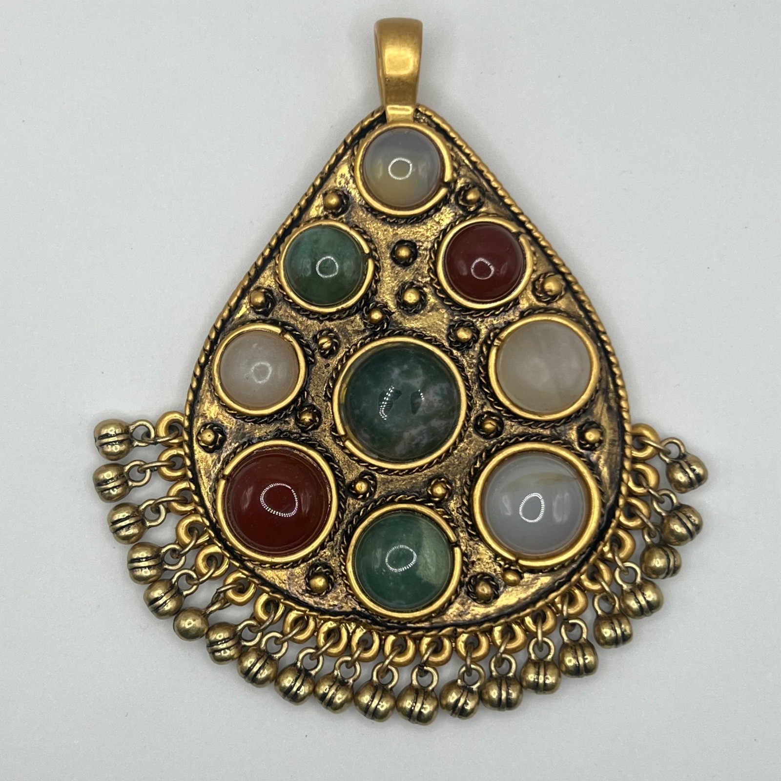 Cabi Vintage Gold Tone Pendant Necklace Cabochon Stones Red Green White Boho