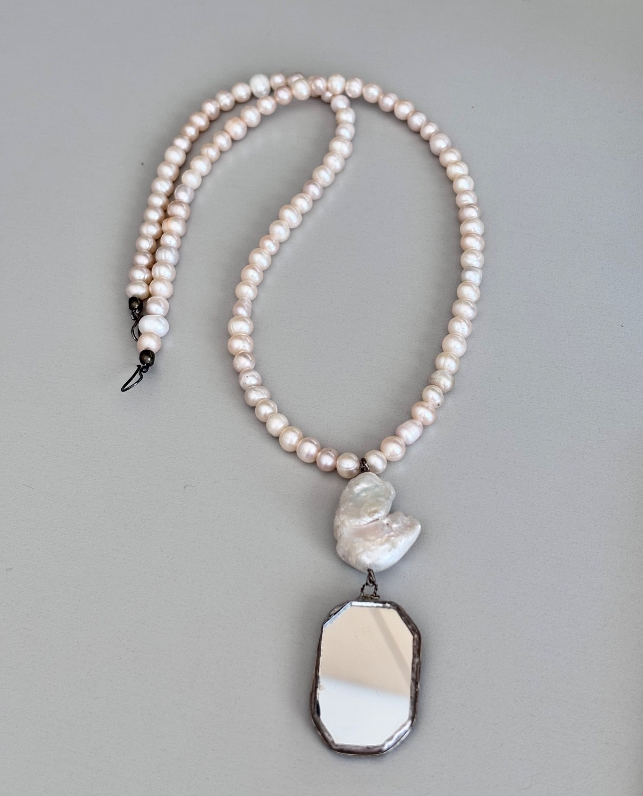 Atelier Inscrire Pearl Pendant Necklace Spain