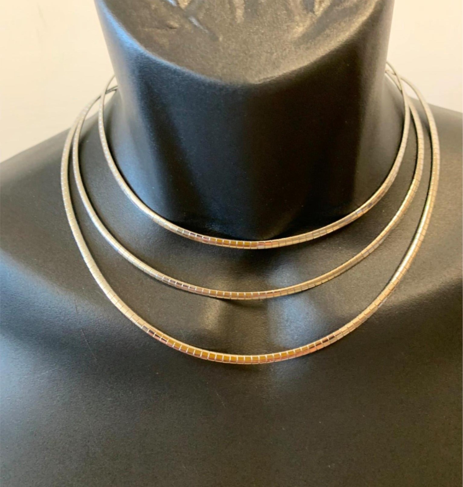 16″-20″ 3MM STAINLESS STEEL SILVER DOMED OMEGA WITH LOBSTER CLAW CLASP