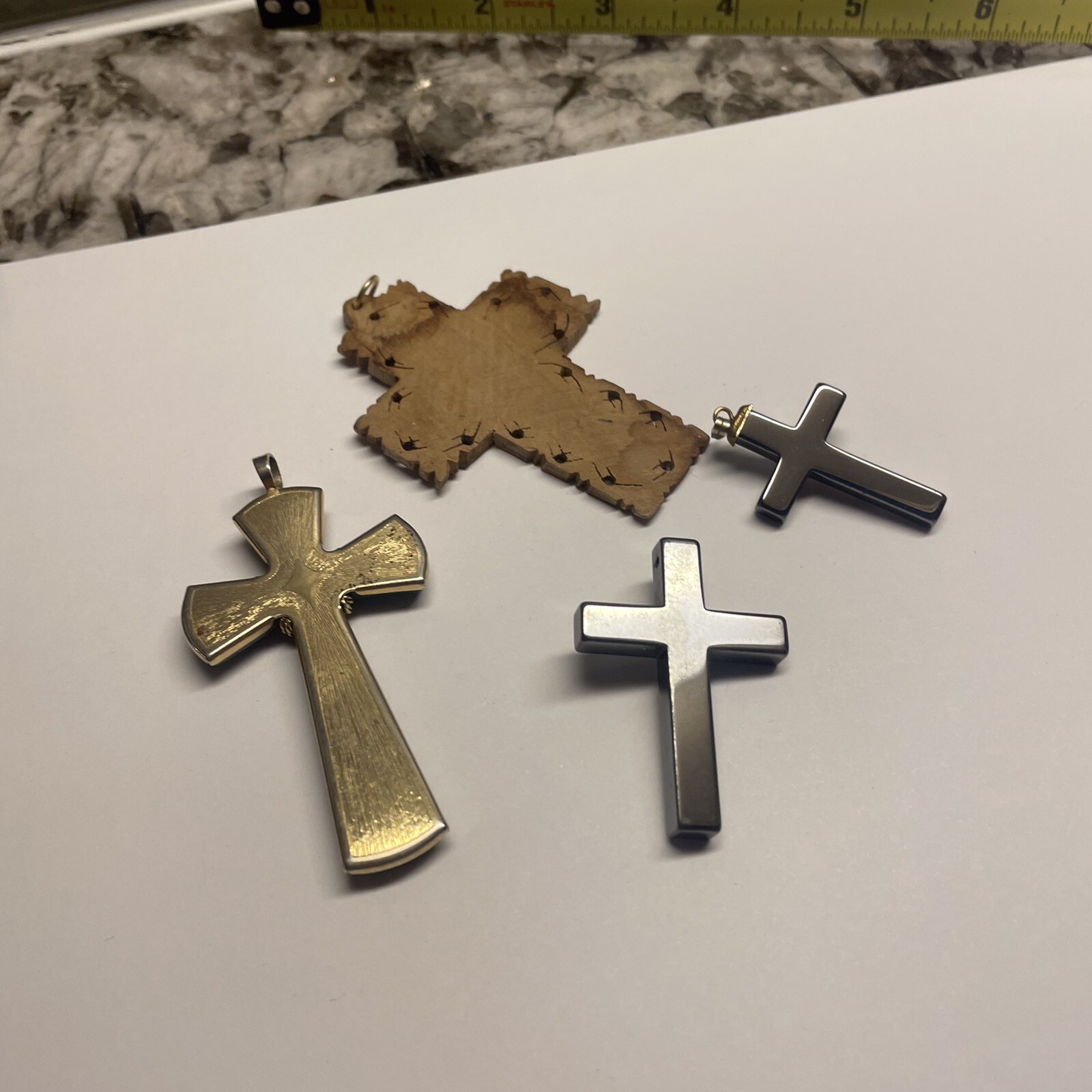 Lot Of 4 Vintage – Modern Jewelry Pendant / Charms – Crosses