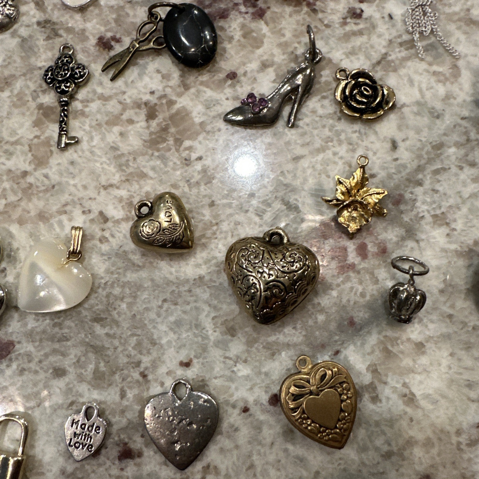 Pendant Charm Jewelry Lot Mix Metals MOP 14 Kt Gf Locket Art Glass Pendants