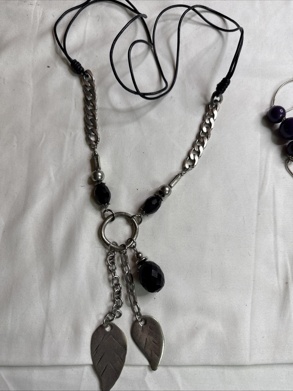 Lot of 12 Necklaces Mixed Styles/Materials/Lengths Crazy Fun Fashions PreOwned