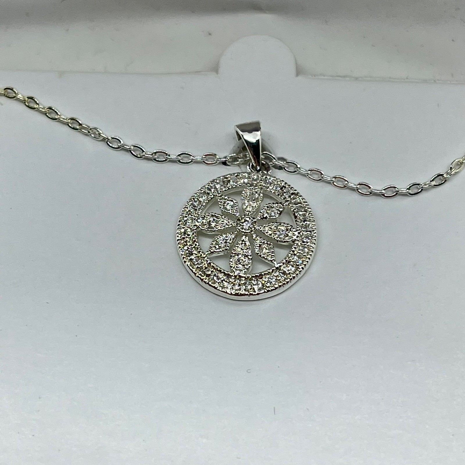Snowflake Necklace Marked Silver Plated In Box Untested Women’s Sparkling Winter