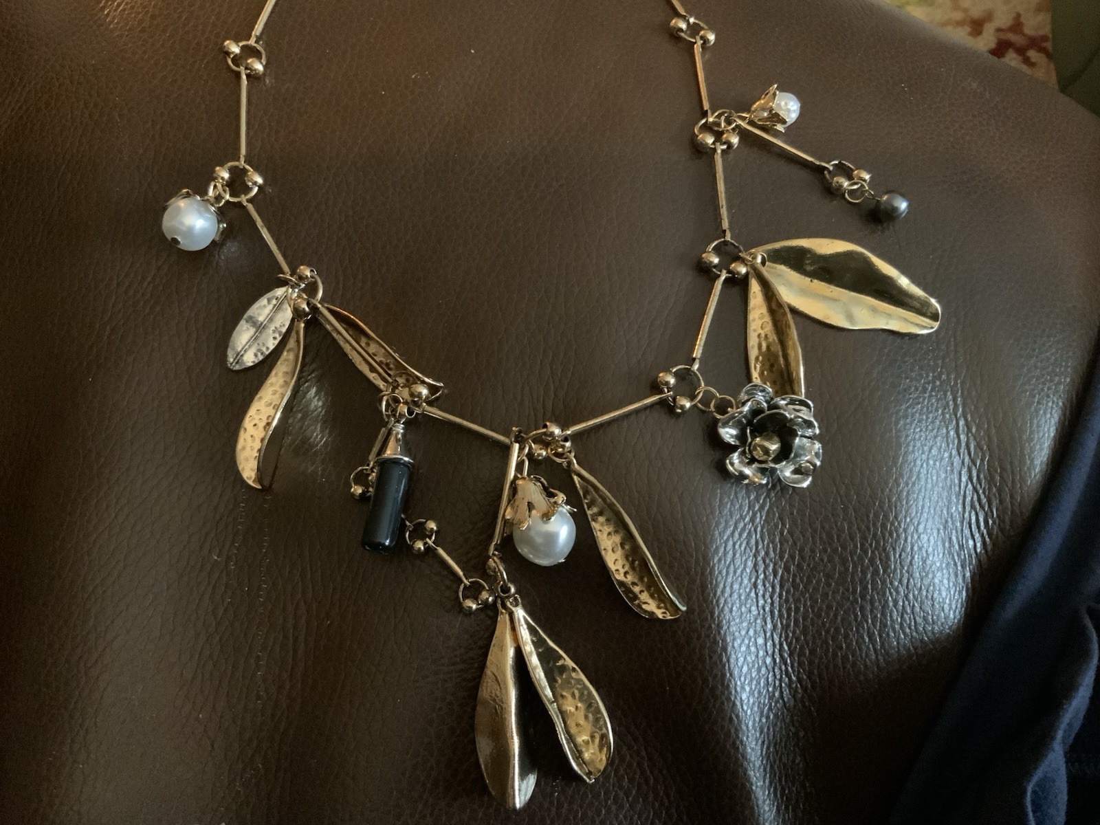 Zara Flower Pearl Necklace Leaf Silver Gold Charm Boho Poppy VTG Berry Boho
