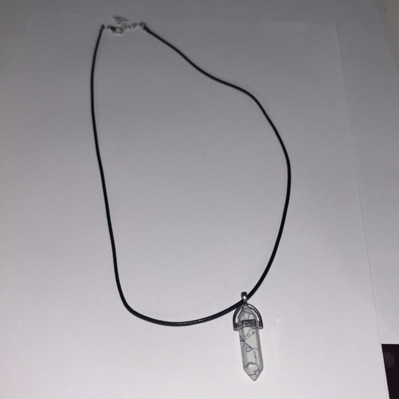 Chakra Quartz Glass Crystal Point Healing Pendant Necklace Wht/Blk