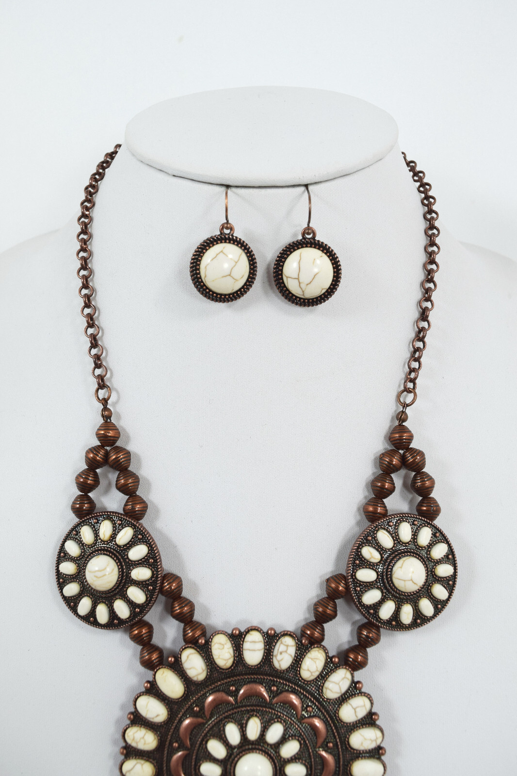 Western White Bohemian Round squash blossom Concho Pendant statement Necklace