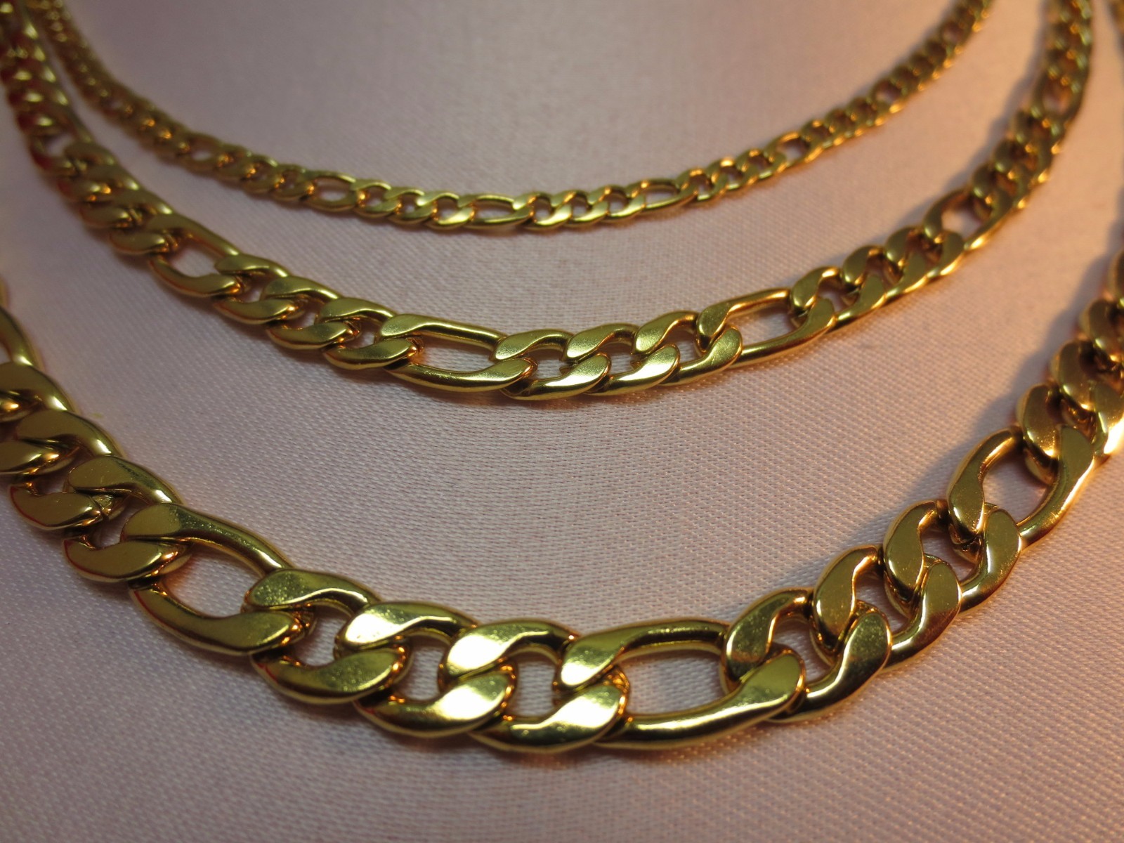 3/5/7MM STAINLESS STEEL GOLD PLATED FIGARO ROPE CHAIN 16″-60″- GOLD