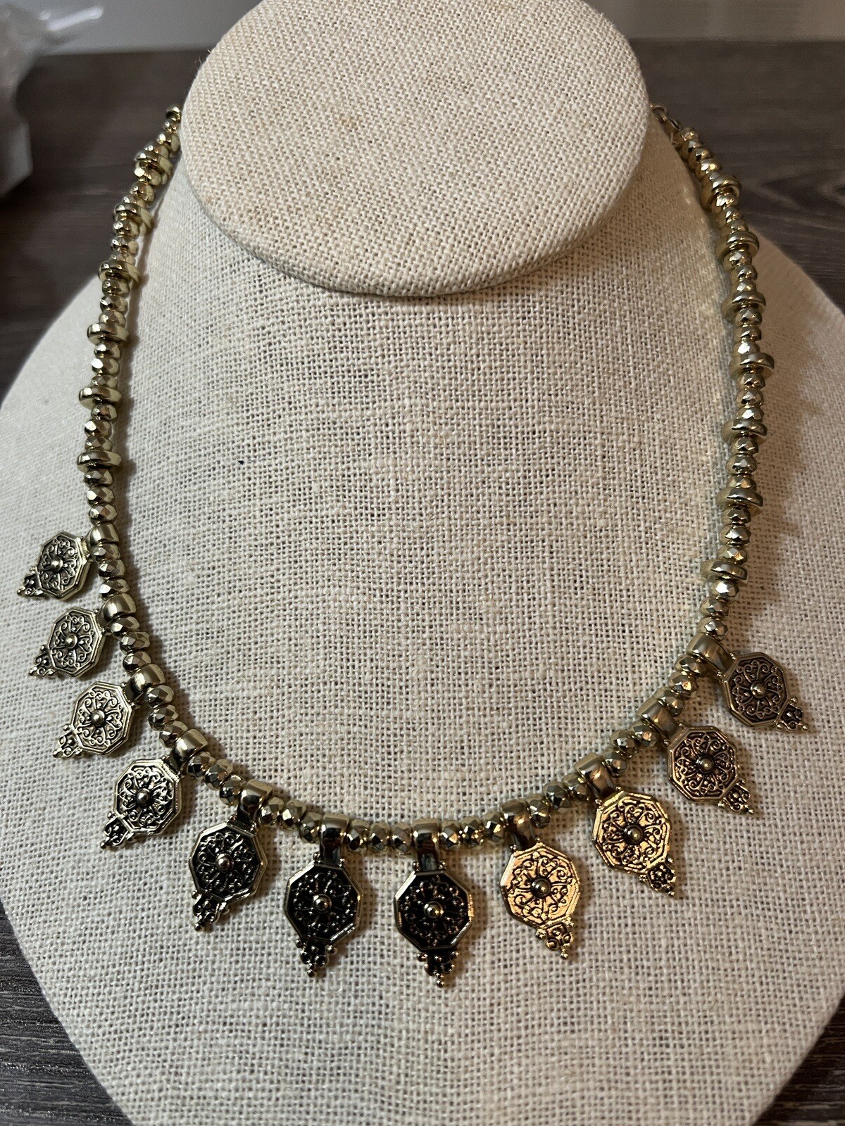 Premier Designs Jewelry LONG WEEKEND Reversible Gold Tone Necklace New