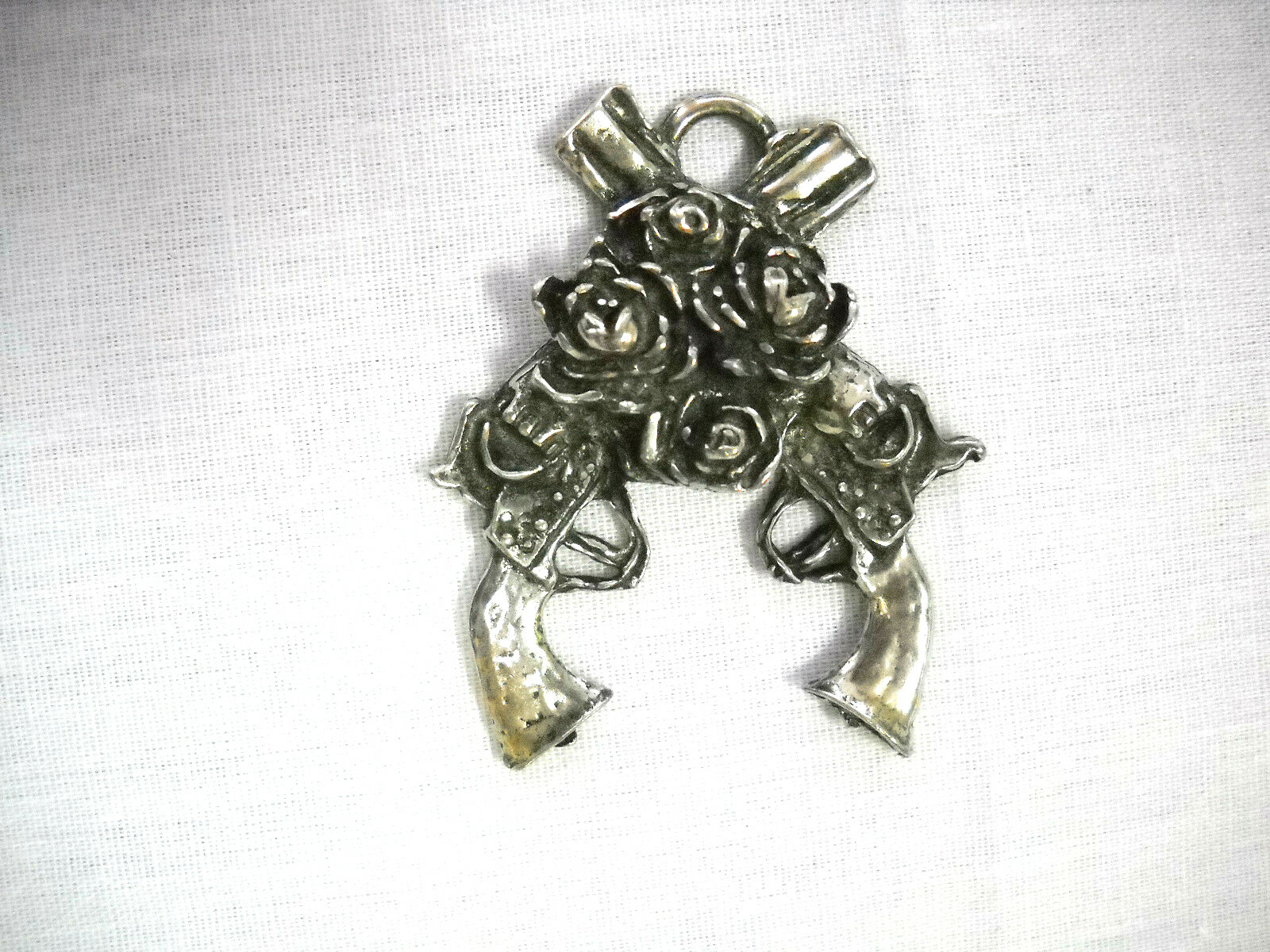 GUNS N ROSES SLASH ROCK & ROLL MUSIC LARGE USA PEWTER PENDANT ADJ NECKLACE