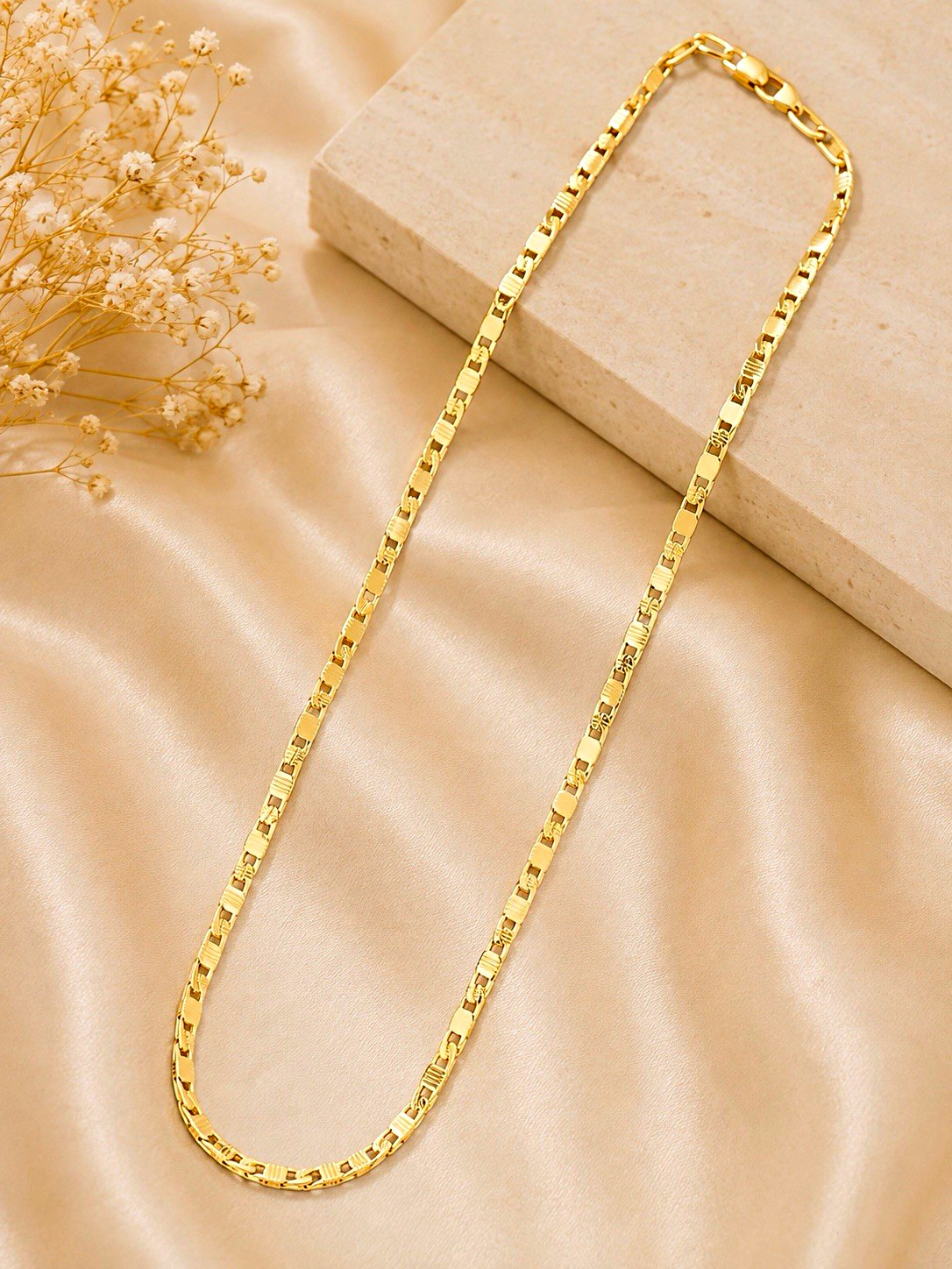 14K Gold Filled Figaro Chain Necklace Lobster Clasp. 18”. Unisex