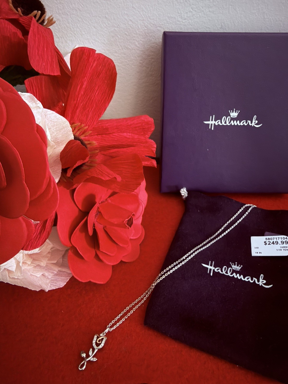 Hallmark Silver-Tone Floral Necklace Brand New w/ Box Perfect Valentines Gift!