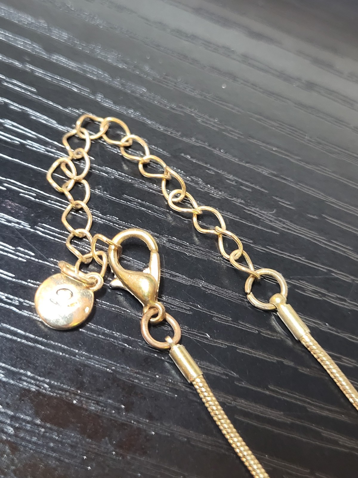 Versona Gold Tone Multicolor Statement Round Pendant Necklace Adjustable 17 inch