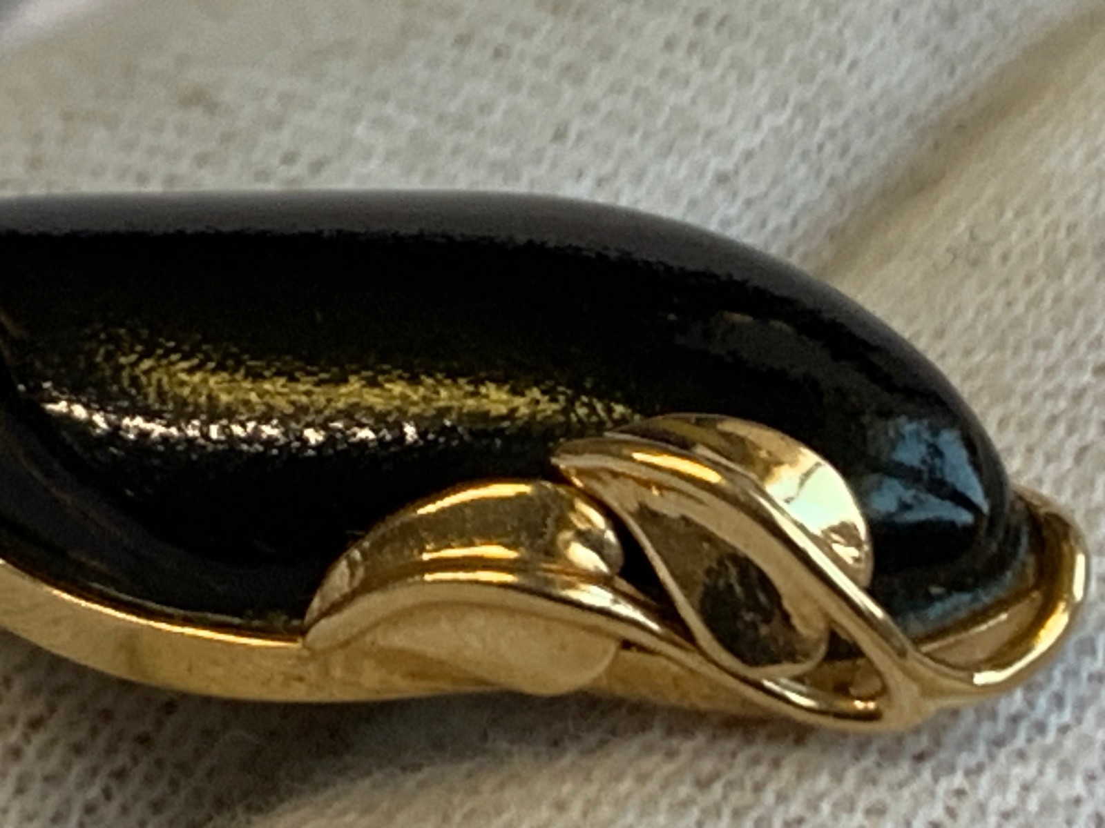14k Yellow Gold Pendant 2.44g Fine Jewelry Onyx Look Stone Charm *READ*