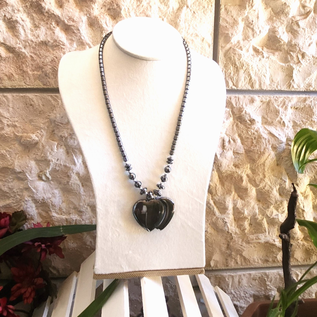 Natural Hematite Stone Double Heart Pendant Necklace Metallic Gray Beaded Chain