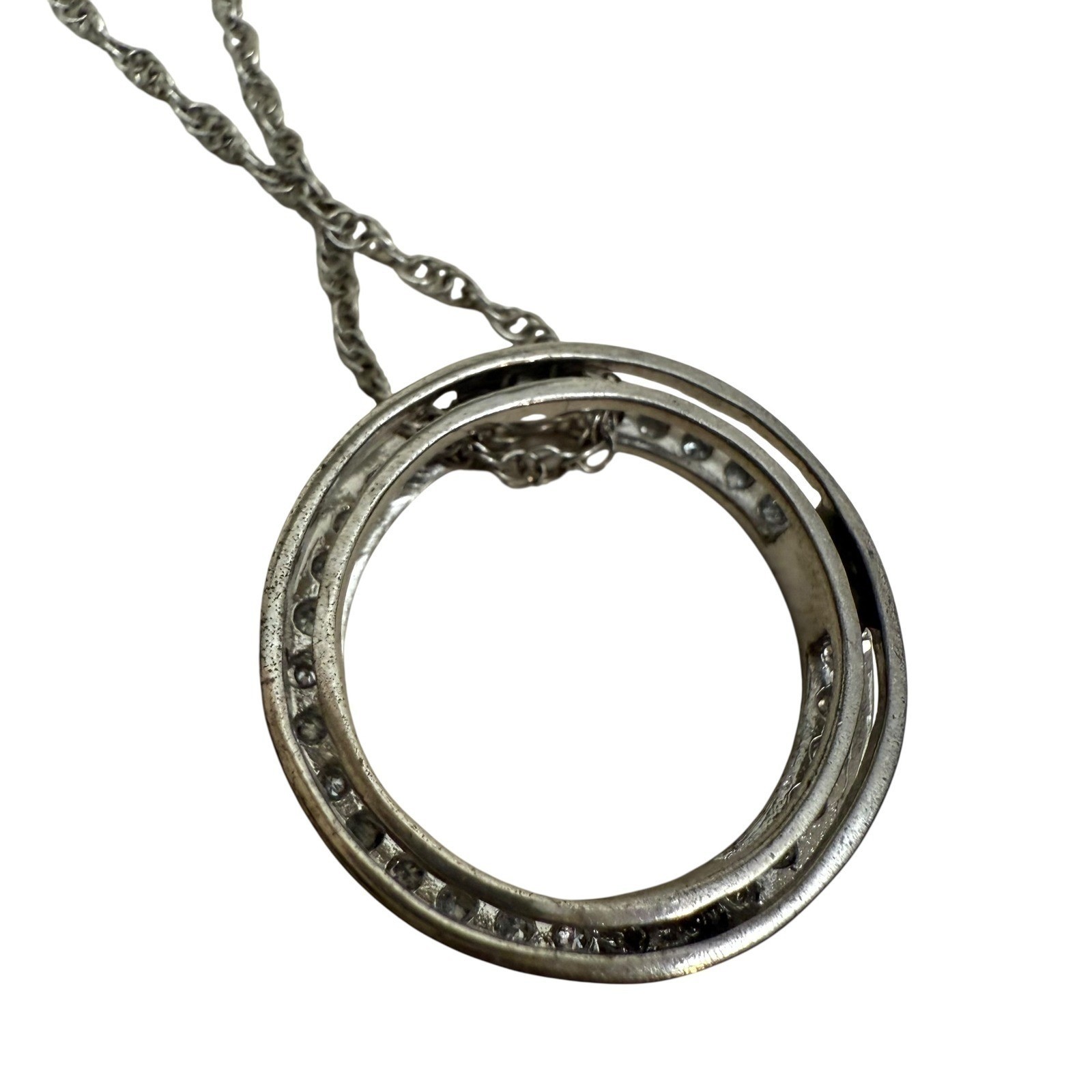 925 Sterling Silver Rhinestone Accent Circle Pendant Necklace Jewelry 10 in L