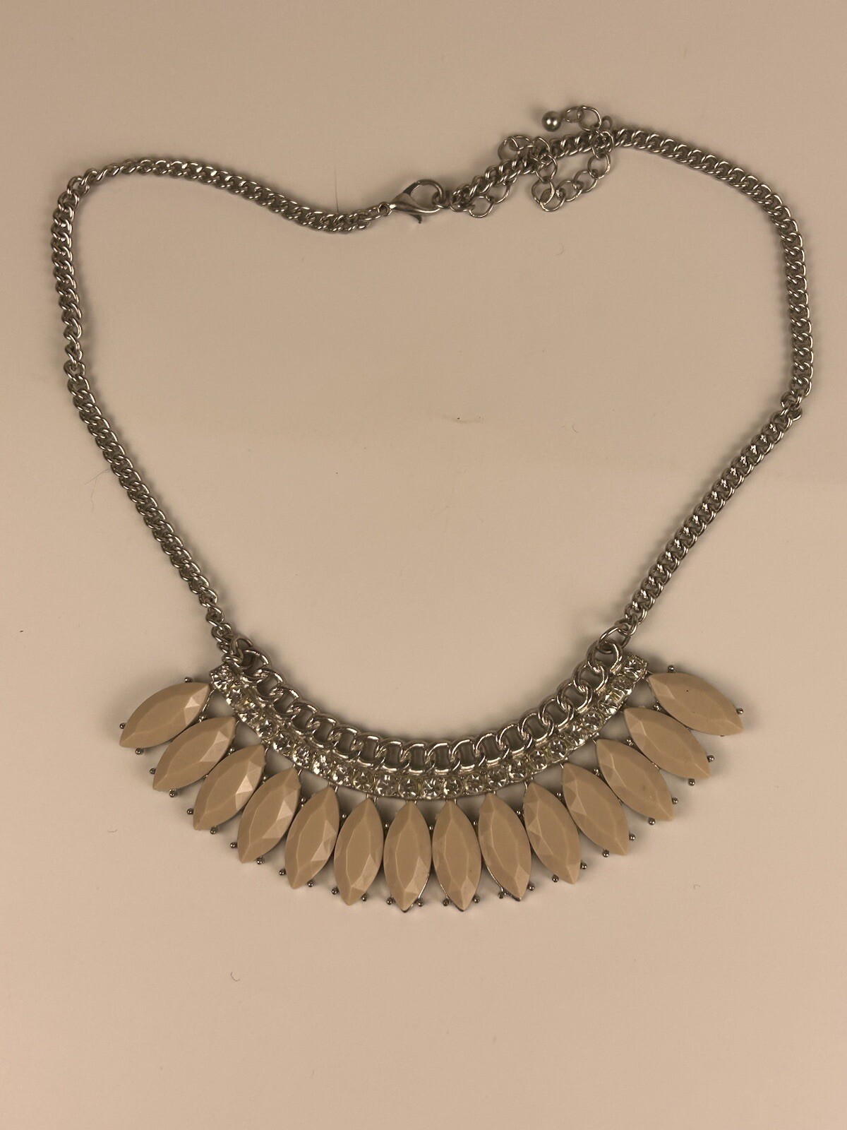 Necklace Womens Bib Choker Beige Acrylic Beads Rhinestones Fashion Necklace