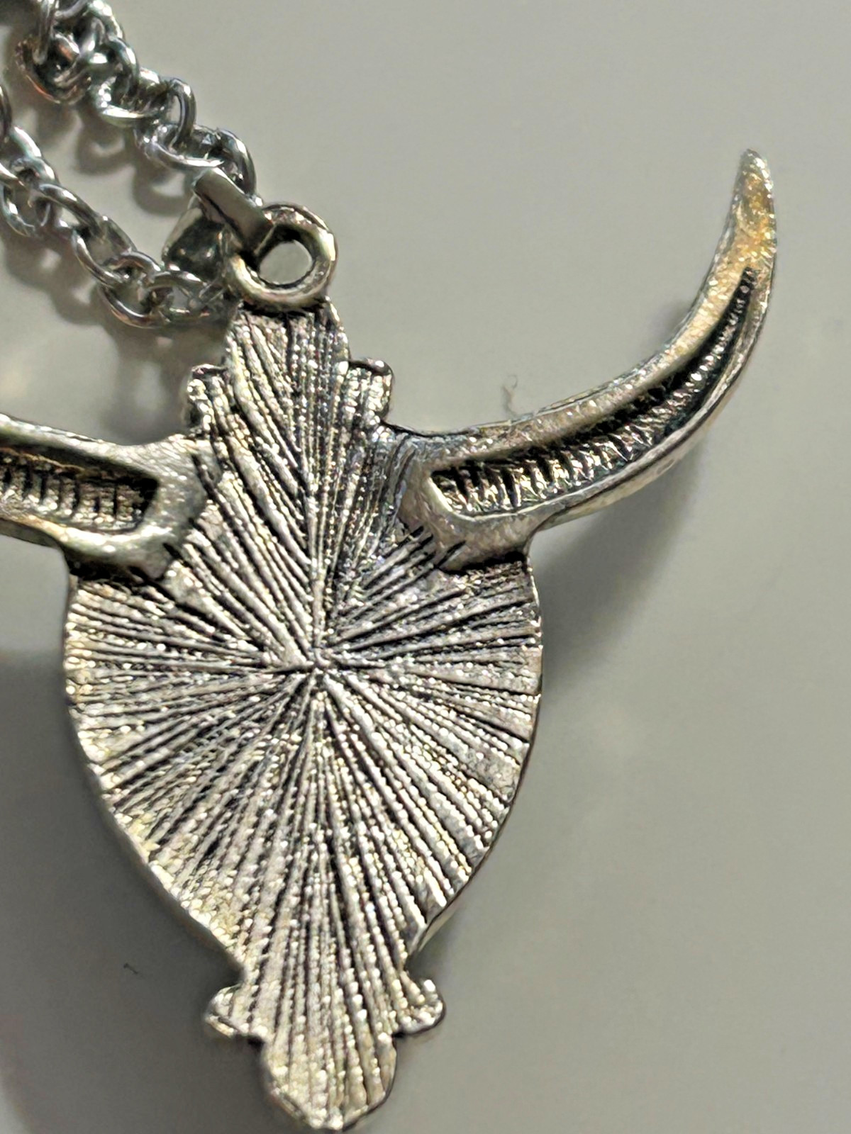 Longhorn or Bullhorn pendant with turqouise colored teardrop cabachon (10 in)