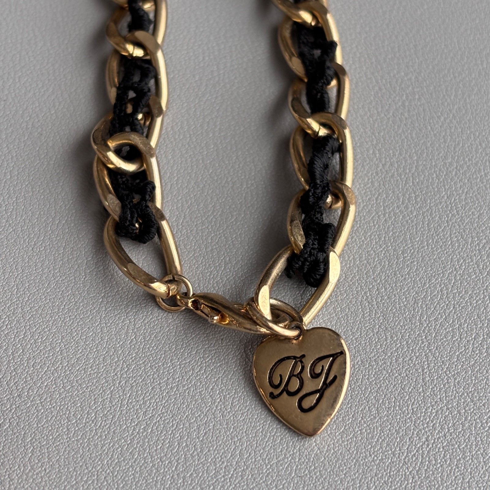 Betsey Johnson Large Lucite Heart Necklace Gold Tone Chain Black Ribbon