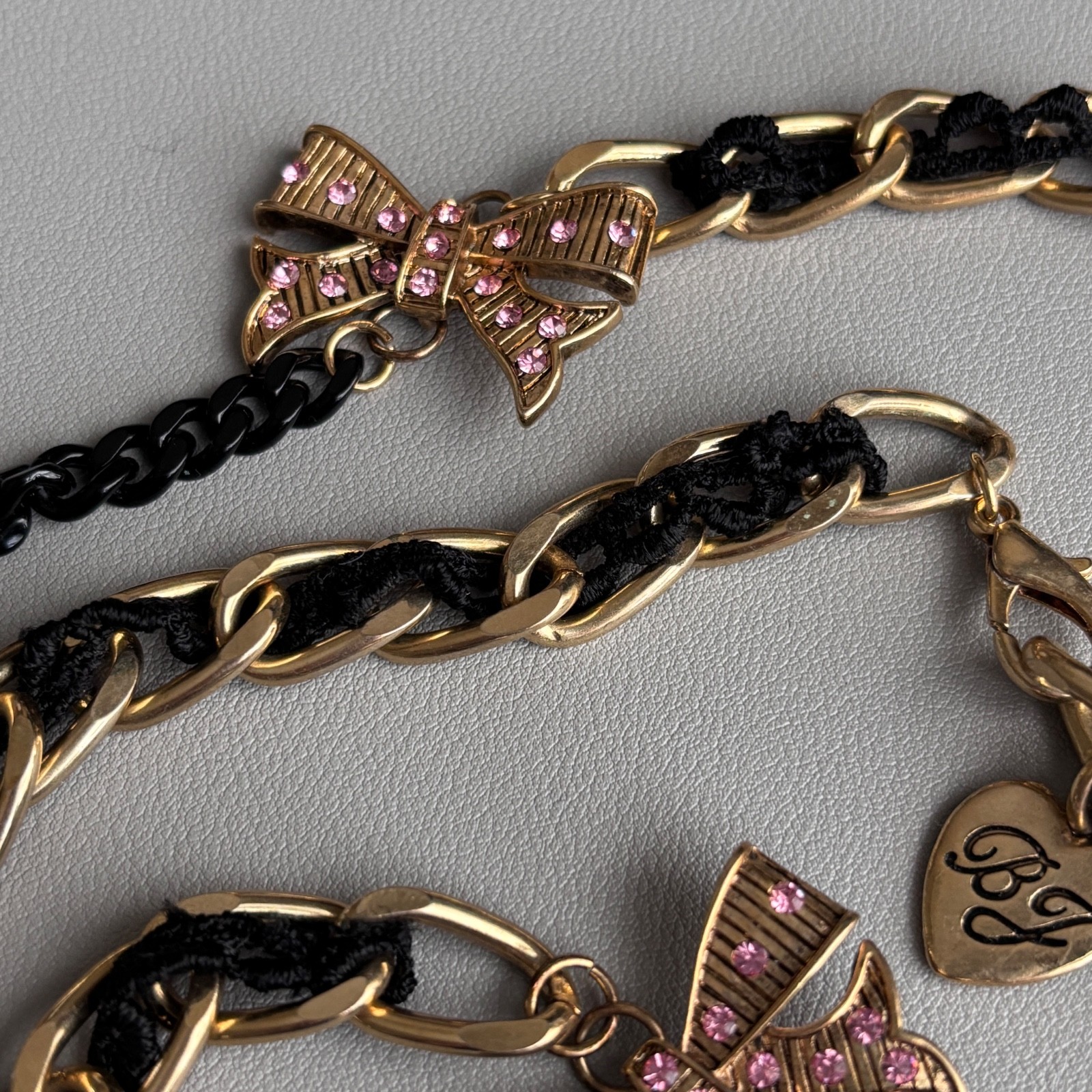 Betsey Johnson Large Lucite Heart Necklace Gold Tone Chain Black Ribbon