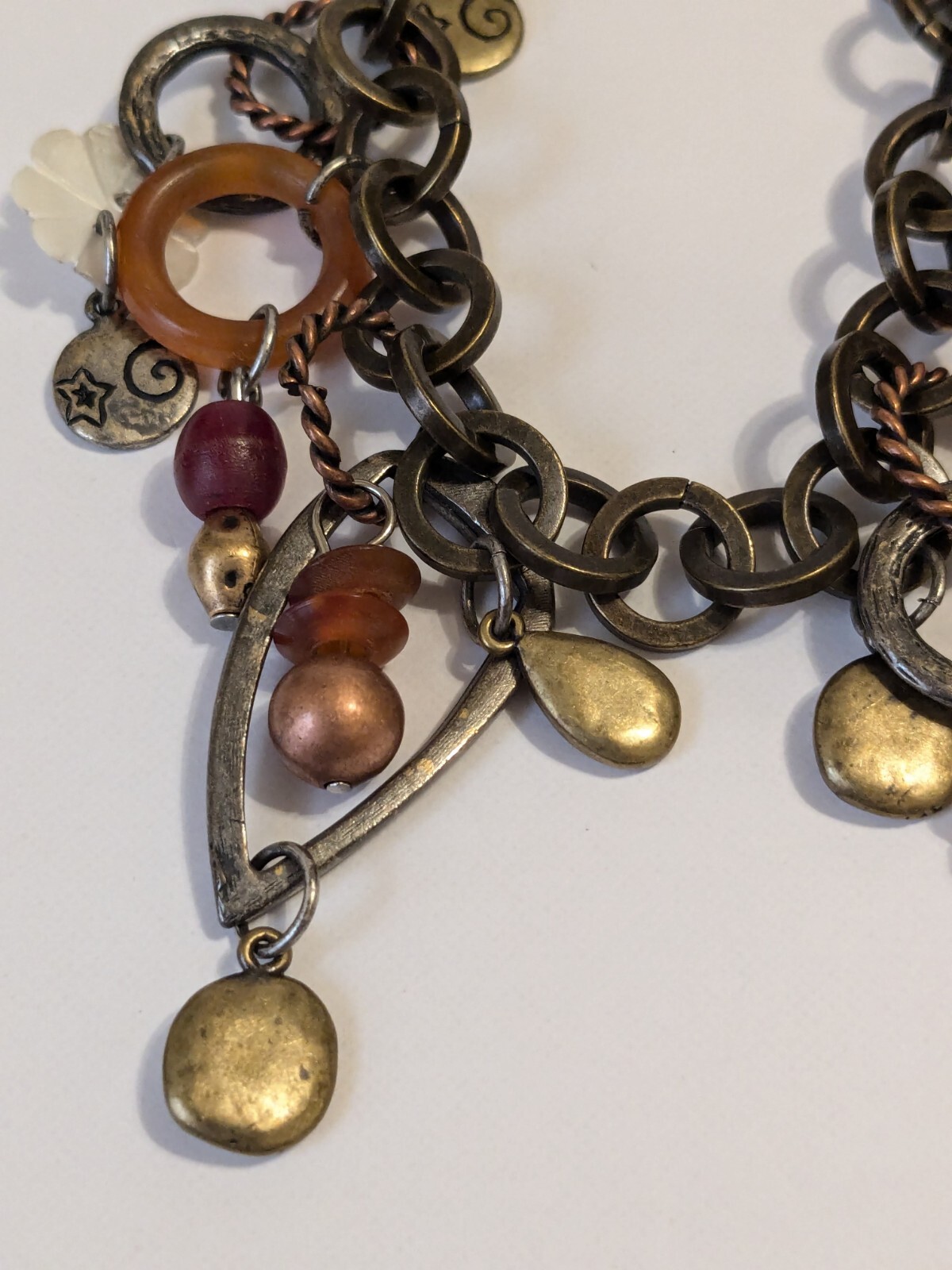 Chico’s Brass Tone Mixed Metal Charm Necklace. Acrylic & Rhinestone Beads. 16″.