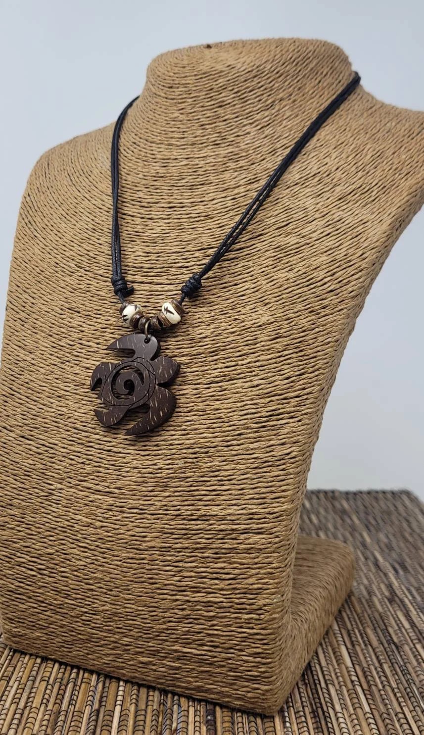 Wood Sea Turtle Necklace Hawaiian Beach Pendant Unisex 4 Styles Adjustable
