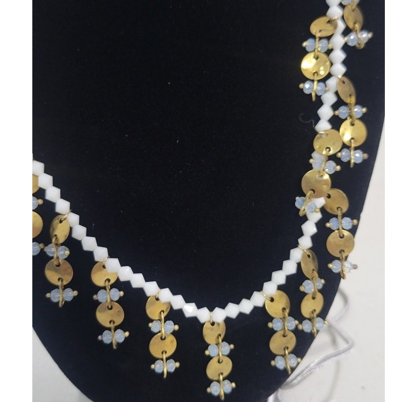 Serefina Anthropologie Necklace Beaded Stones Gold & White Adjustable NWOT