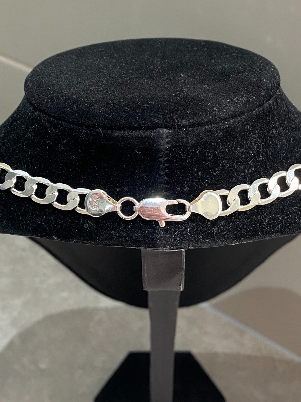 Silver Plated Chain Necklace – 20″ Length – 8mm Width – 20g Weight