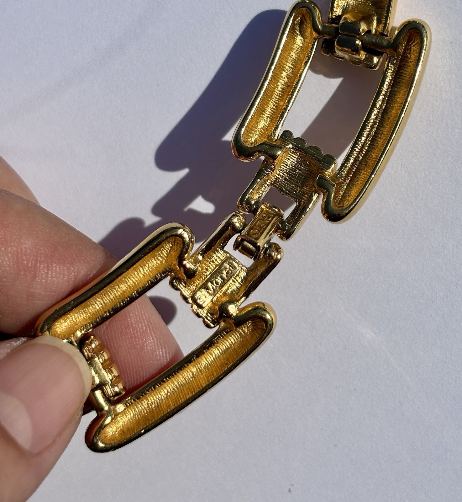 1980s Vintage Gold Tone Monet Chunky Bar Link Triple Chain Chocker Necklace 4.2g