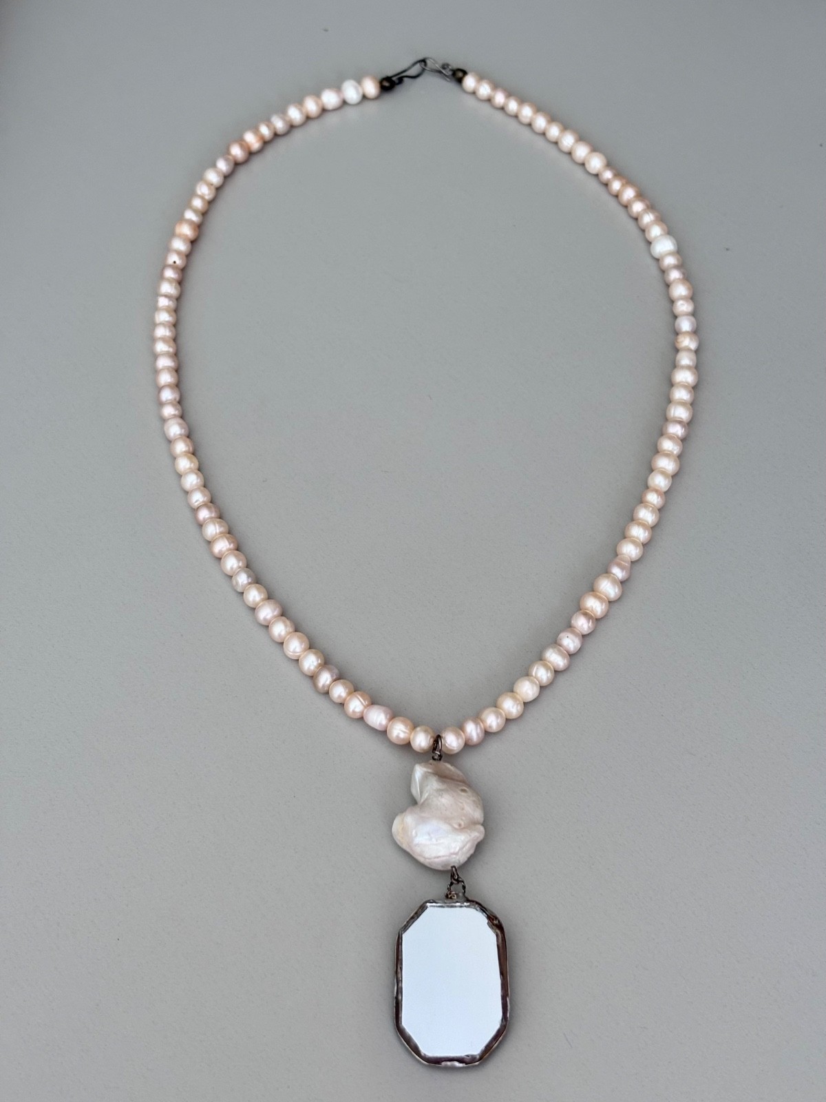 Atelier Inscrire Pearl Pendant Necklace Spain