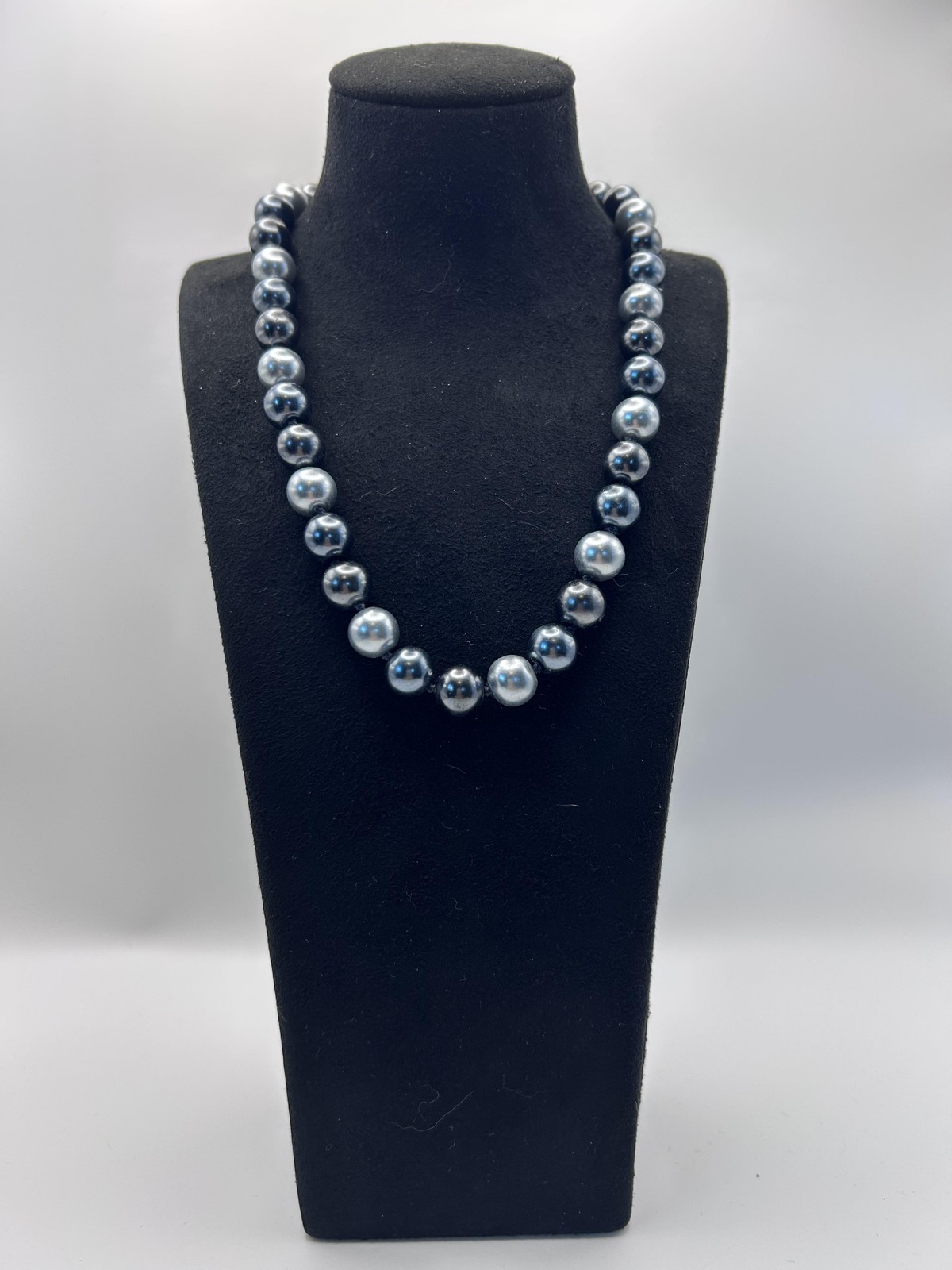Necklace Gray Imitation Pearl Beaded Round Pendant Toggle Statement Fashion