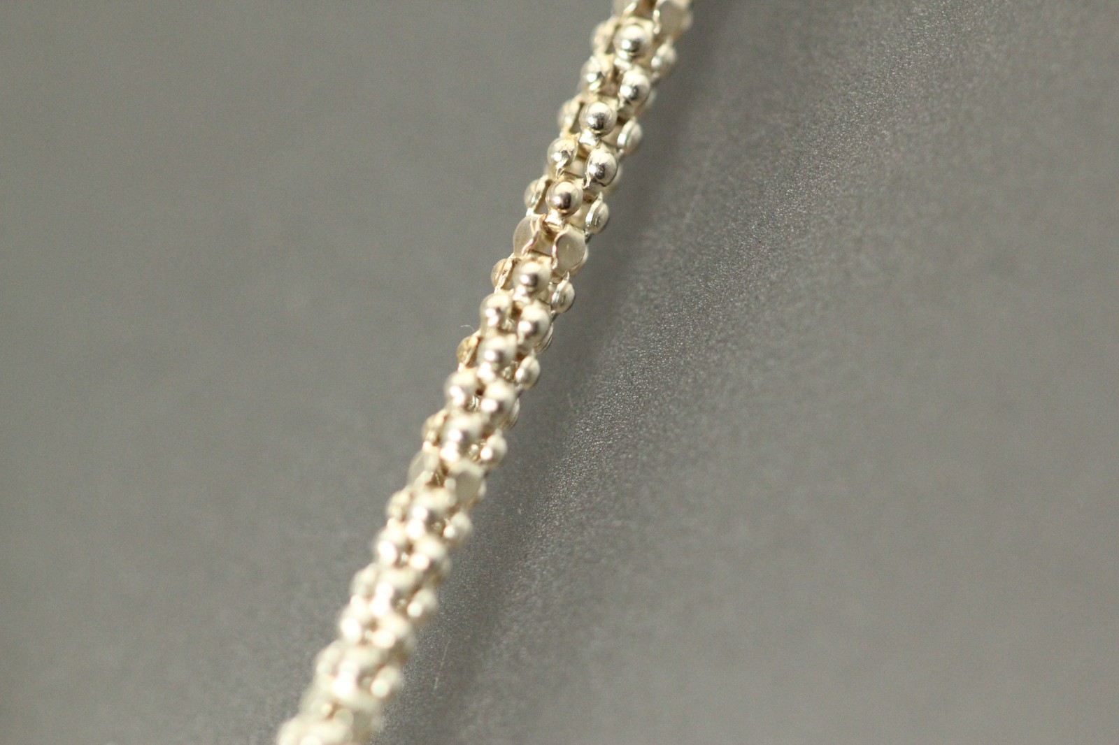 Diamond Peace Sign Sterling Silver Popcorn 18″ Chain 1.7mm wide 6.5g (NEC5823)