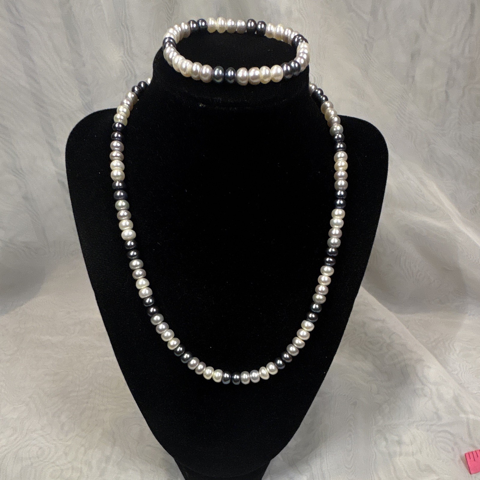925 S. S. Lobster, Gray White Round Pearl Necklace 17” long and bracelet set.