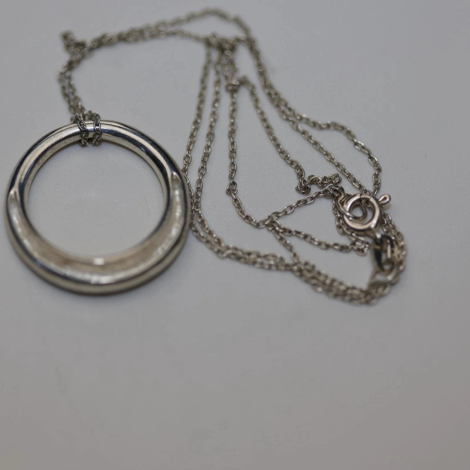 Sterling Silver Circle Pendant Necklace 925 Italy 18 Inch Chain Minimalist Boxed